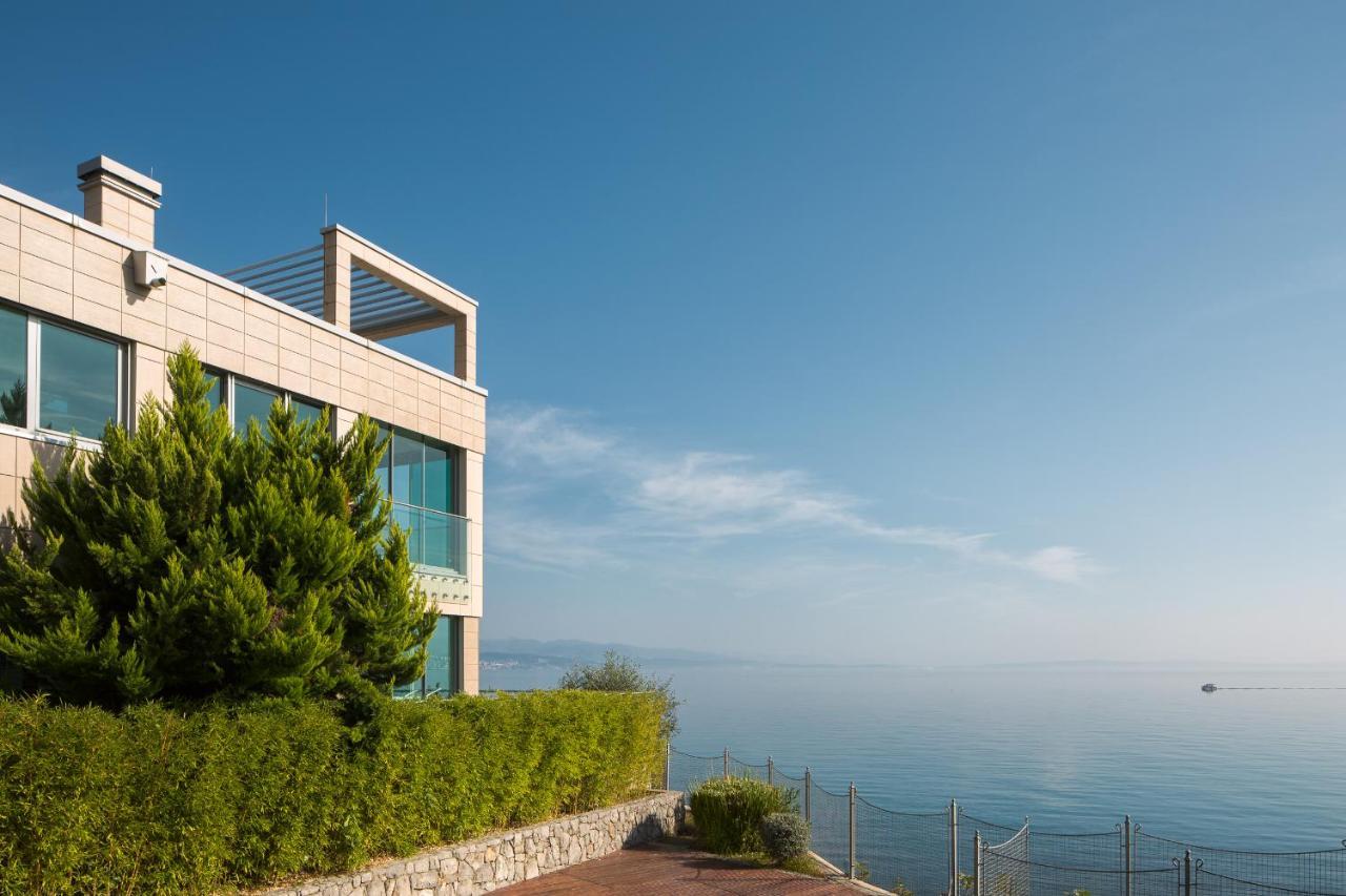 Villa Arentz Residence - Front Sea Apartments أوباتيا المظهر الخارجي الصورة