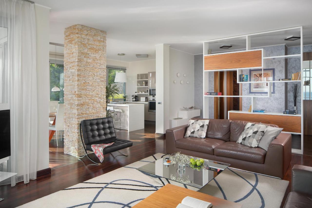 Villa Arentz Residence - Front Sea Apartments أوباتيا المظهر الخارجي الصورة